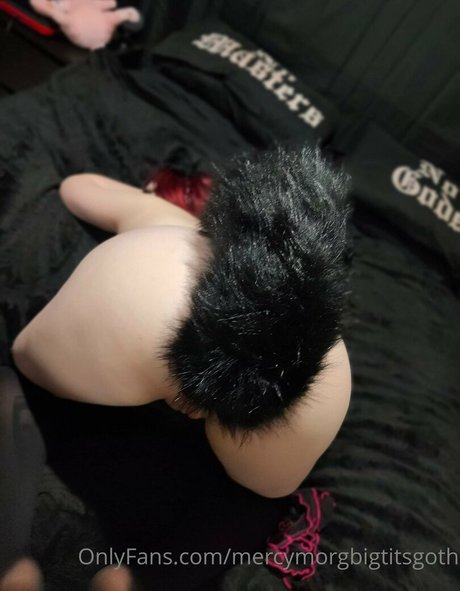 mercymorgbigtitsgoth かわいいスター ギャラリー