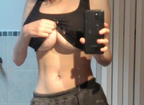 アマチュアディープスロートオンリーファンズ 美しいヌード ギャラリー