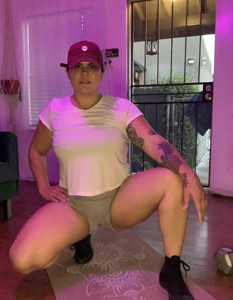 ヌード熟女オンリーファンズ セクシーヌード 写真