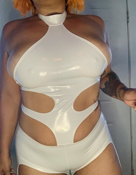 金髪のセックステープオンリーファンズ 無料アダルト 写真