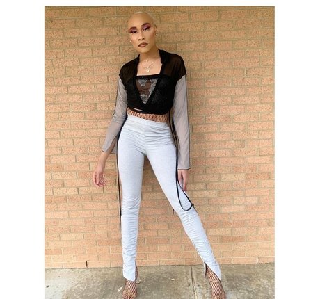 アジアの無料オンリーファンズ xxx 写真