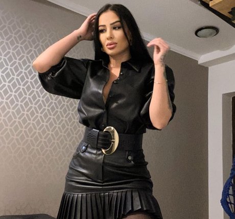 monicasuarez アートモデル 画像