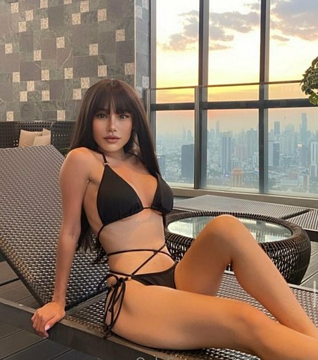 tiffanyaraya ホット女優 写真