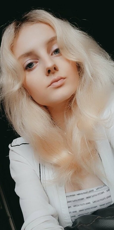 アマチュアオンリーファンズ セクシー裸 写真