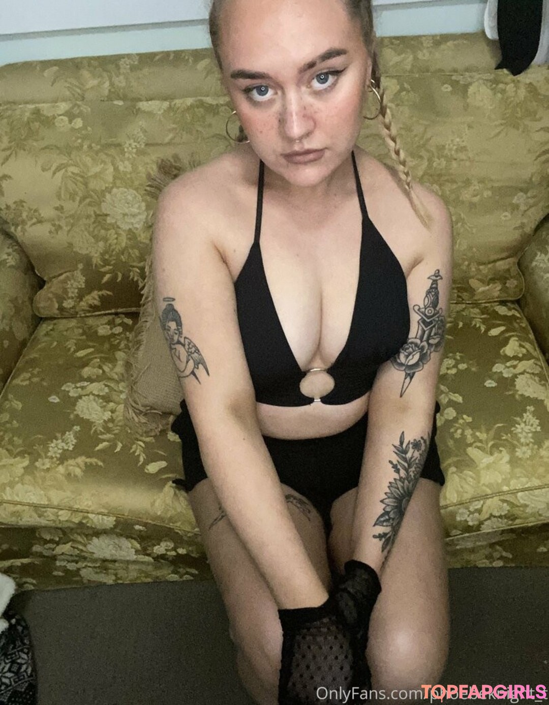 黒檀の熟女オンリーファンズ セックス ギャラリー