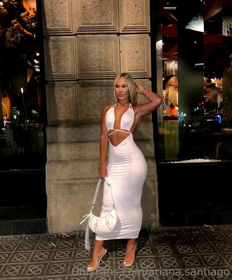 ariana santiago トップ女優 写真