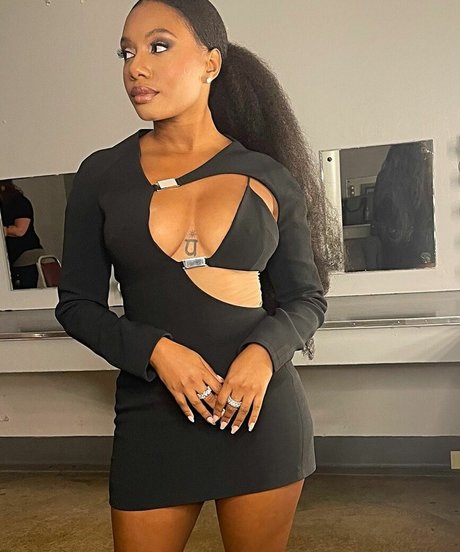 Imani Hakim ホットスター 写真