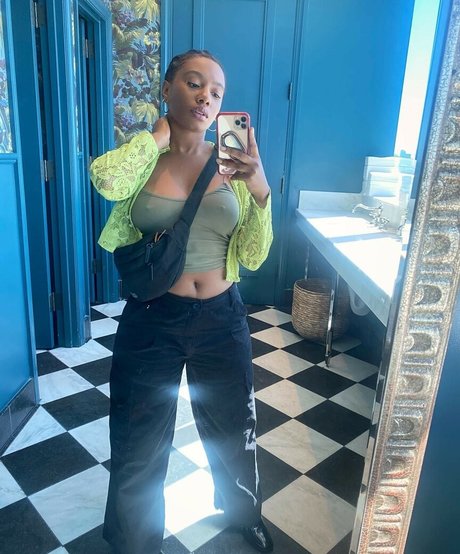 Imani Hakim 無料のポルノスター 画像