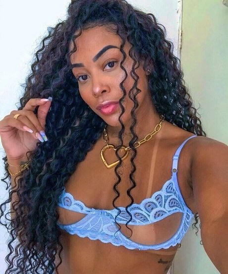 Cynthya Cybelle エロティックなスター 写真