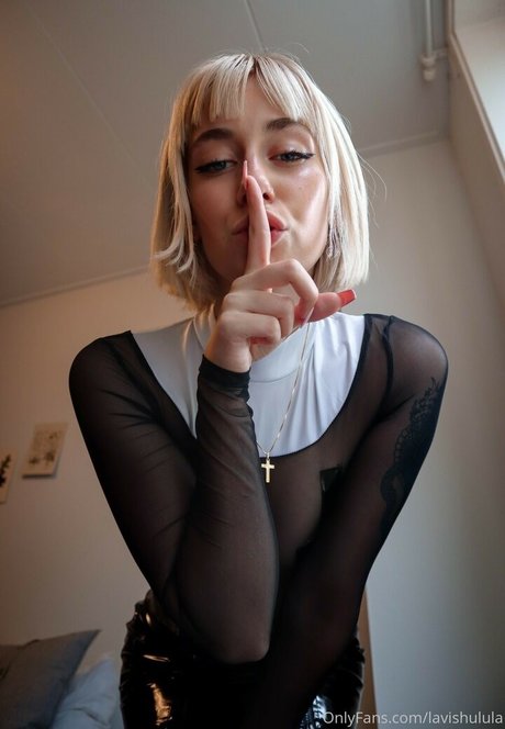 小柄な足オンリーファンズ 無料セックス 写真