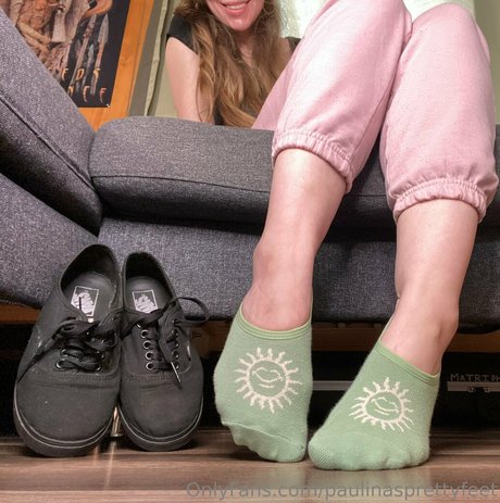 paulinasprettyfeet 美しいスター 写真