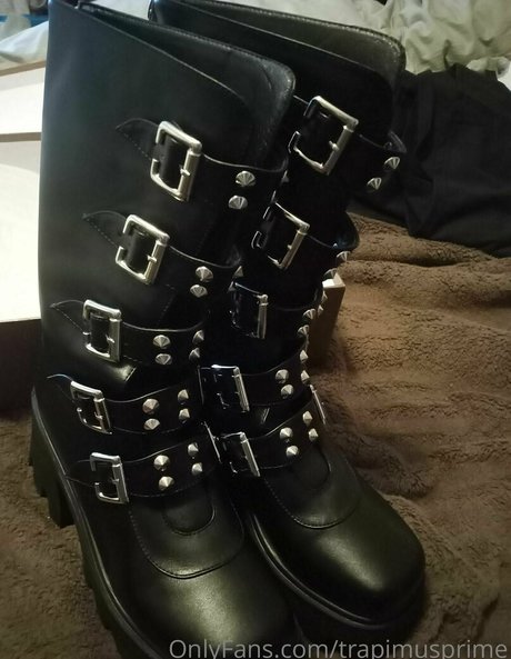 trapimusprime 裸モデル ギャラリー