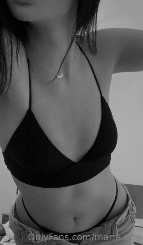 熟女オーガズムオンリーファンズ 美しいポルノ 写真