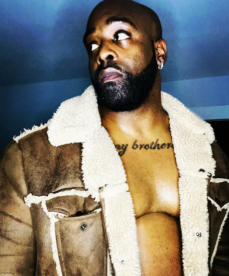 xo bigga free セクシーモデル 写真