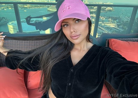 kaitlenirl XXXモデル 写真