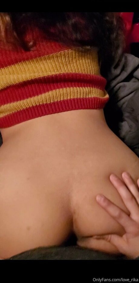 ランジェリーヌードオンリーファンズ 無料ポルノ 写真