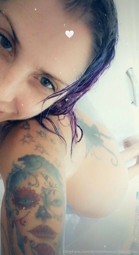 britishmumanddaughter アダルトスター 写真