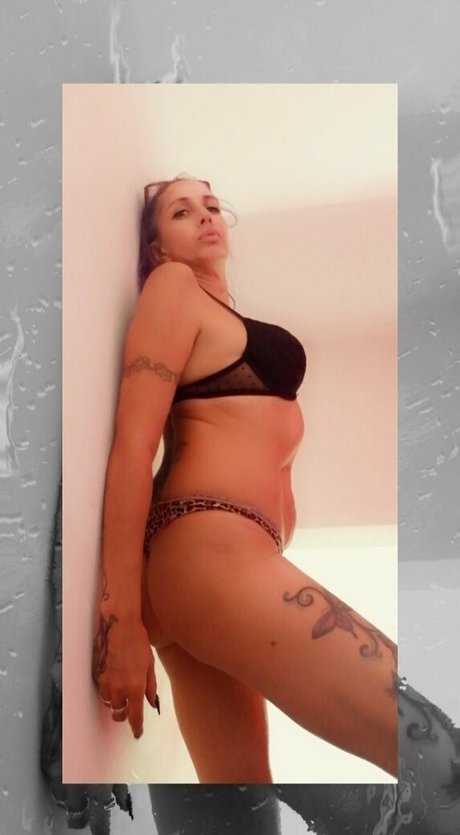 britishmumanddaughter ヌードのポルノスター 写真