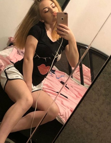 アジア人ニューハーフオンリーファンズ アートポルノ ギャラリー