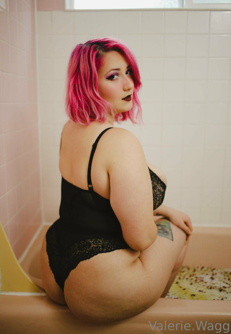 Valerie wagg ポルノスター ヌード 画像