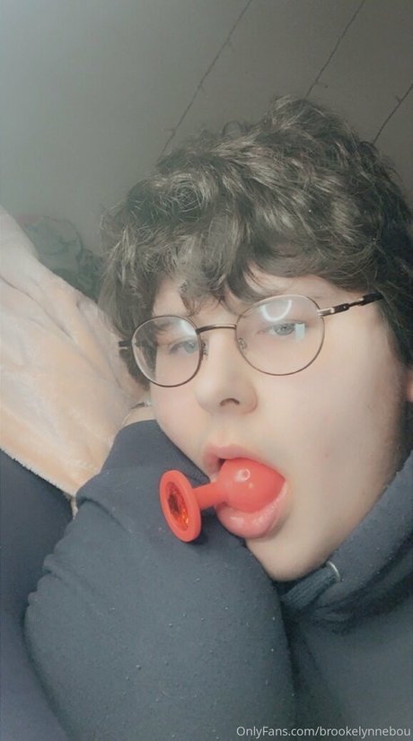 brookelynnebou xxxモデル 写真