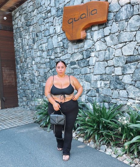 ボディビルダーヌードオンリーファンズ ポルノ 写真