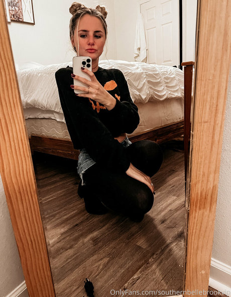 ミラーセルフィーオンリーファンズ 無料xxx 写真