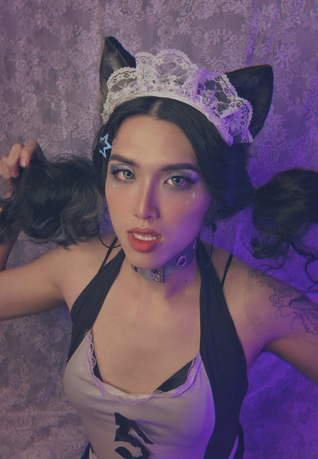 巨大ディルドオンリーファンズ 無料ヌード 画像