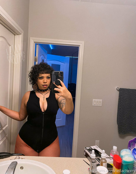 leilacherry エロティックモデル ギャラリー