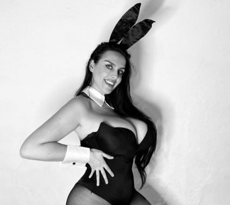 Castiza Vixens アダルト女優 画像