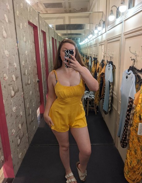 アマチュアママオンリーファンズ 無料エロ 写真