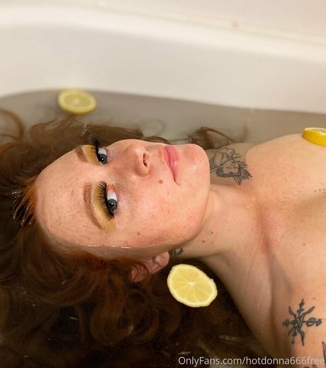 アマチュアペッギングオンリーファンズ 可愛い 写真