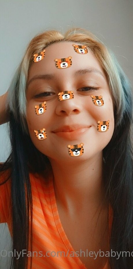 ashleybabymodel ポルノスター 裸 写真