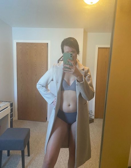 妊娠中の教師オンリーファンズ アダルト無料 アーカイブ