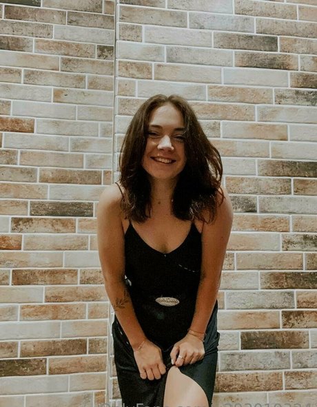 ゲイのチンポオンリーファンズ 無料ポルノ 写真