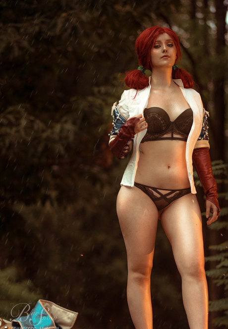 ヌード熟女オンリーファンズ セクシー ギャラリー