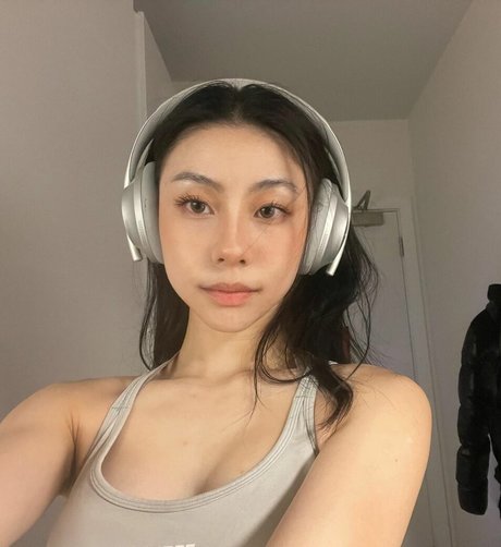 Shirliz Leee ポルノモデル 画像