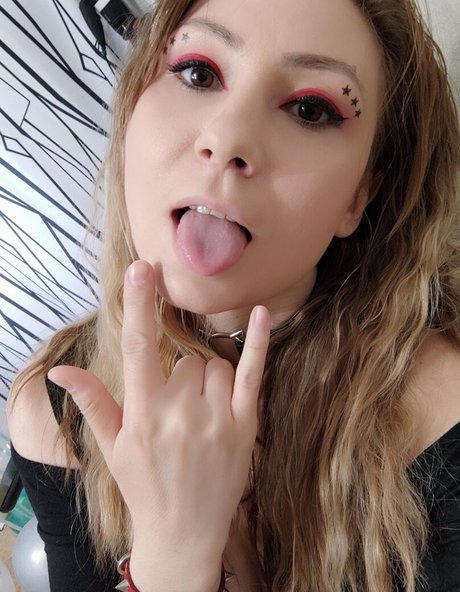 EmTorn スター 裸 画像