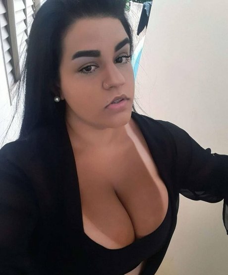 オンリーファンズを崇拝する えろ 写真