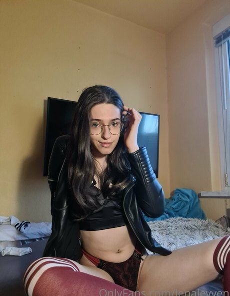 LenaLevven 高品質モデル 画像