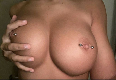 Jasmine Schroeder ポルノモデル 写真