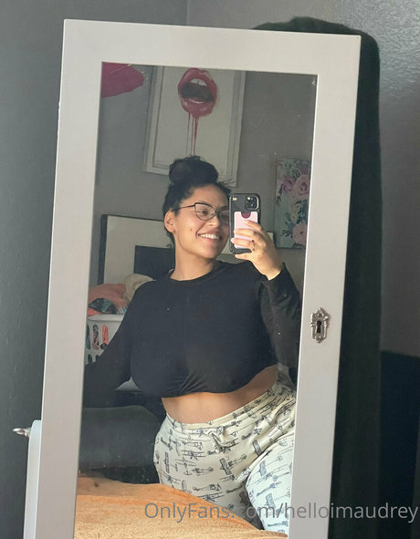 helloimaudrey ヌードモデル 写真