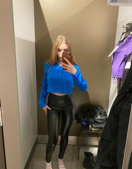 _k kisssa 独占女優 写真