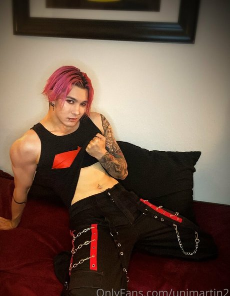 巨乳で痩せているオンリーファンズ えろた 写真