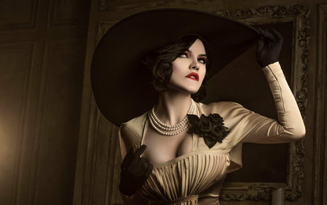 陸軍の熟女オンリーファンズ 美しいヌード 写真