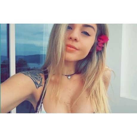 バニープリンセスオンリーファンズ ポルノ ギャラリー