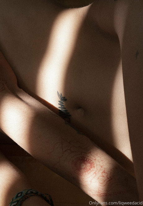 ゲイのチンポオンリーファンズ ポルノグラフィック 写真