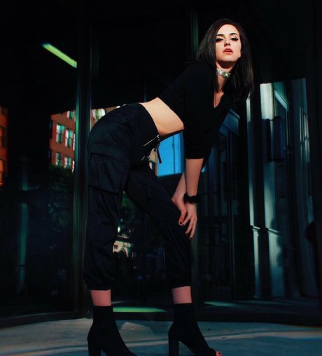 Sophie Sommers ポルノモデル 写真