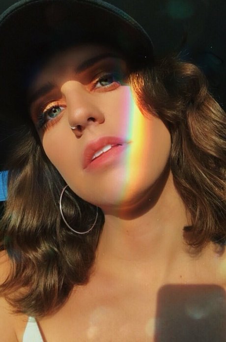 Sophie Sommers HDモデル ギャラリー