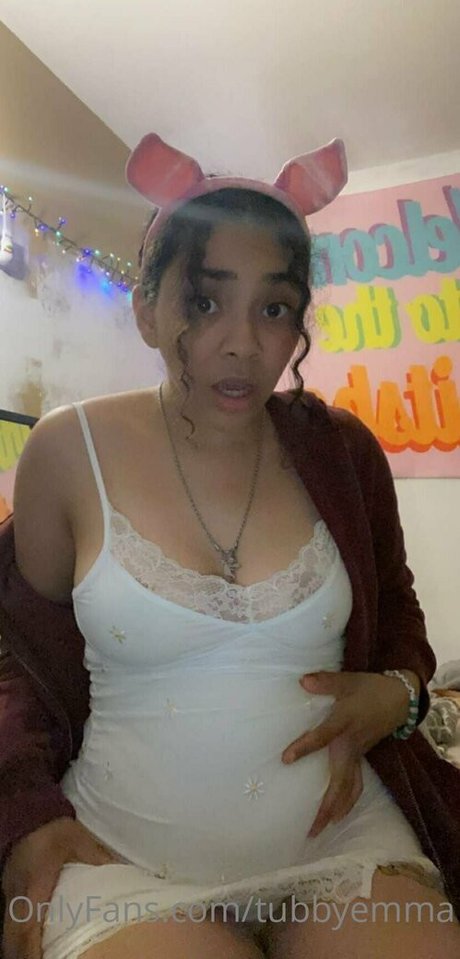 tubbyemma ヌード女優 ギャラリー